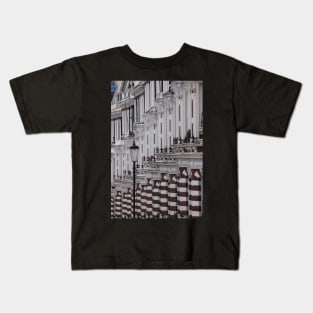 A View of London Victorian Architecture Kids T-Shirt